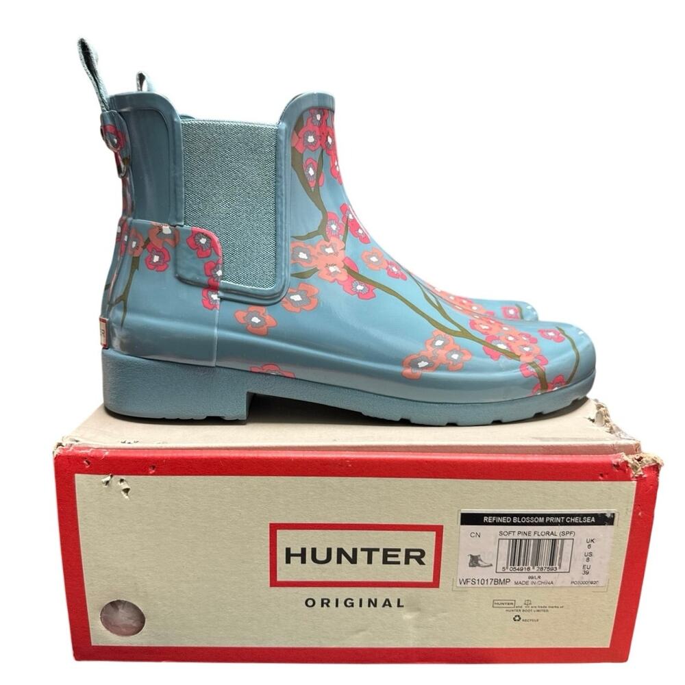 Hunter Size 8 Refined Blossom Print Chelsea Short Waterproof Boot Blue Floral